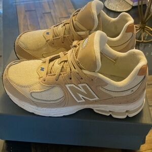New Balance Sneakers